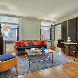 One-Bedroom King Suite Hearing accessible
